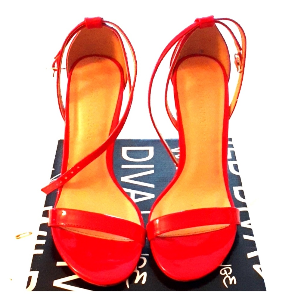 RED ALERT $10 dead giveaway NEW